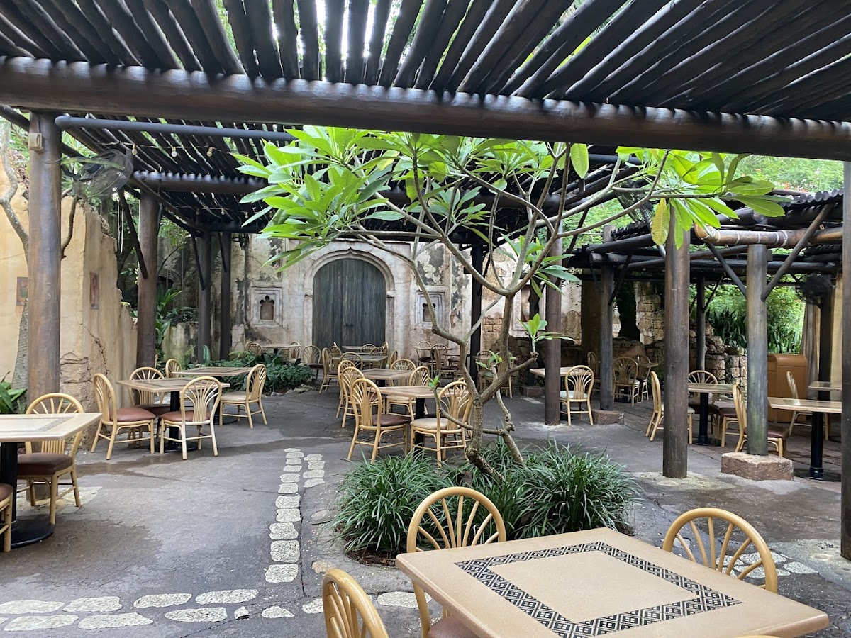 Kusafiri Coffee Shop & Bakery